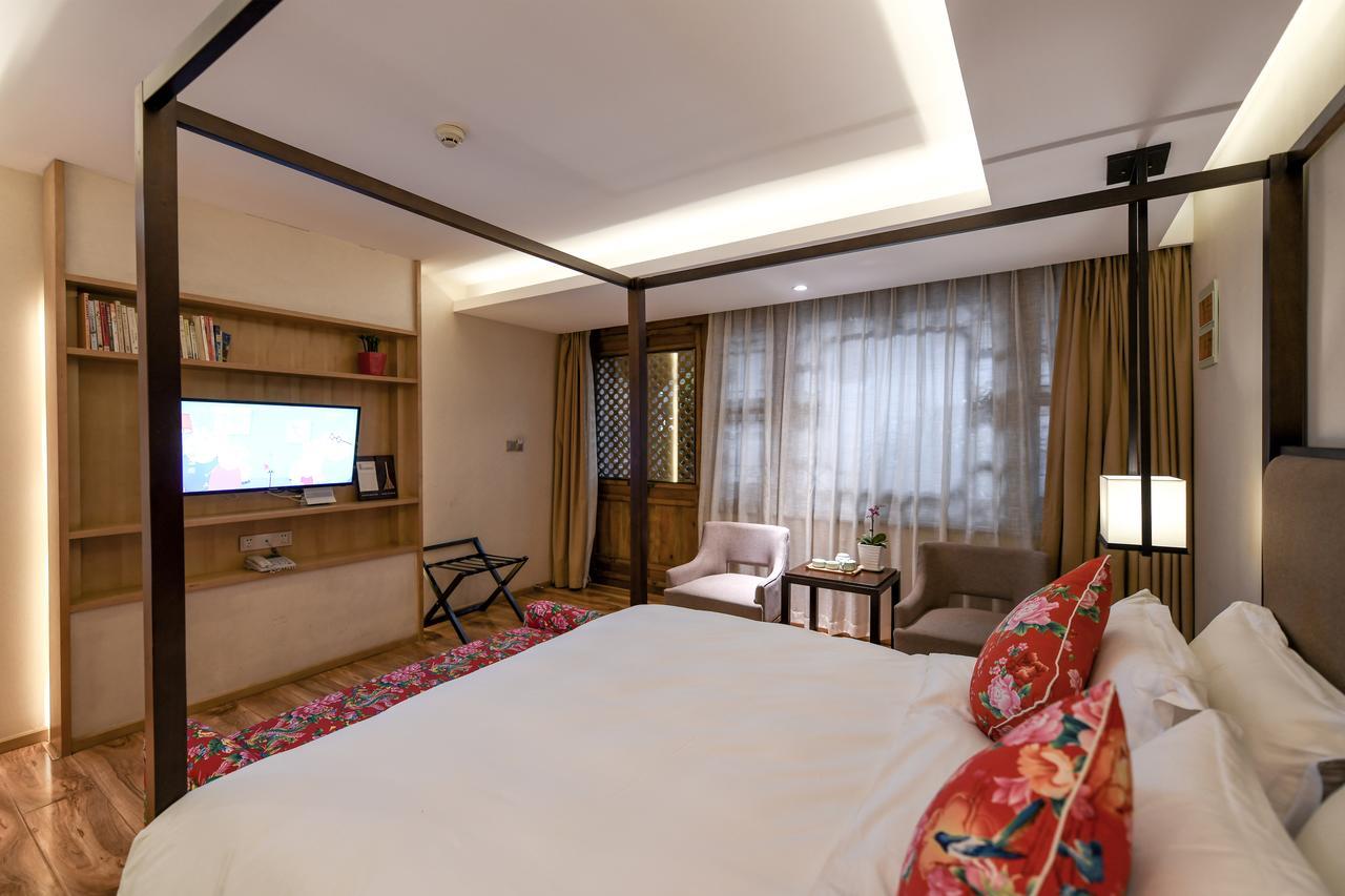Water Hotel, Пиняо Екстериор снимка